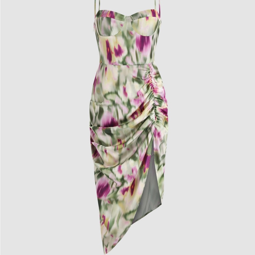 Casual sexy and elegant dress at the same. Beautiful color. It fix great.